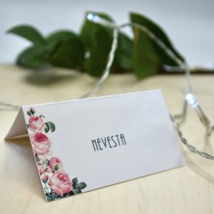 Menovky pre hostí – krásne dizajnové kartičky, ktoré dodajú vašej svadbe šarm!